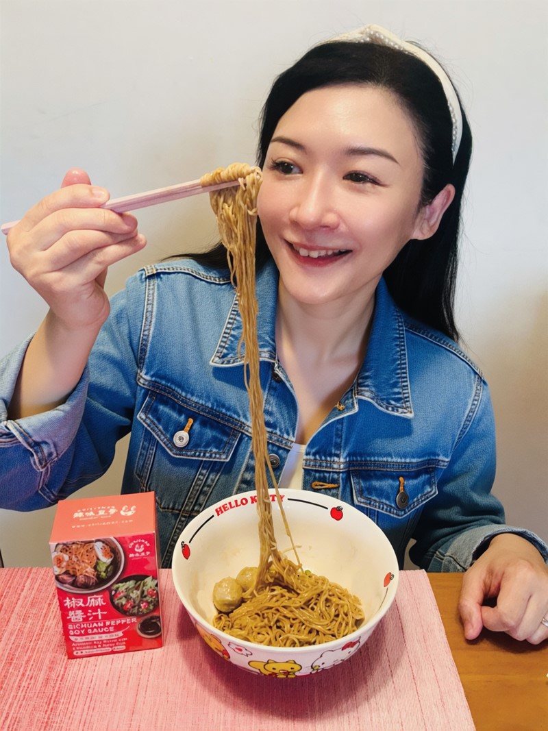 女人知己試用大隊,口碑行銷,部落客行銷,台中美食,伴手禮,美食推薦,禮盒,台灣美食,送禮,在地美食,團購美食,辣味豆哥,chilisman,辣椒粉,花椒粉,鬼椒,魔鬼椒,椒麻醬,紅油炒手醬汁,沙拉醬,拌麵醬,涼麵醬,椒麻風味醬,椒麻醬汁,麻油薑風味醬,麻油薑醬汁,台中美食,伴手禮,美食推薦,禮盒,台灣美食,送禮,在地美食,團購美食,醬汁,辣味豆哥,chilisman,台中美食,伴手禮,美食推薦,禮盒,台灣美食,送禮推薦,企業送禮,台中美食,伴手禮,美食推薦,禮盒,台灣美食,送禮推薦,企業送禮,花椒香辣醬,辣椒醬,辣醬,花椒醬,辣椒醬推薦,辣椒油,川味,川味麻辣,青花椒,大紅袍,xo干貝醬,xo醬,干貝醬,醬,醬料,海鮮醬,XO醬炒蘿蔔糕,麻油薑,麻油,薑,薑絲,薑泥,麻油麵線,老薑